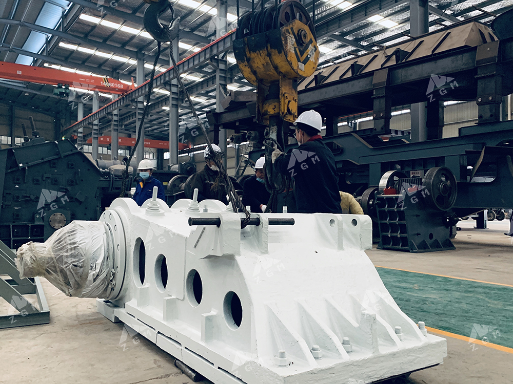 鉻鐵礦破碎機怎么選，破碎機